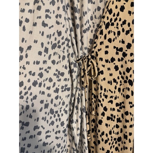 Lilac And London Cheetah Print X-Large Lightweight Lounge Bath Robe - Picture 3 of 4